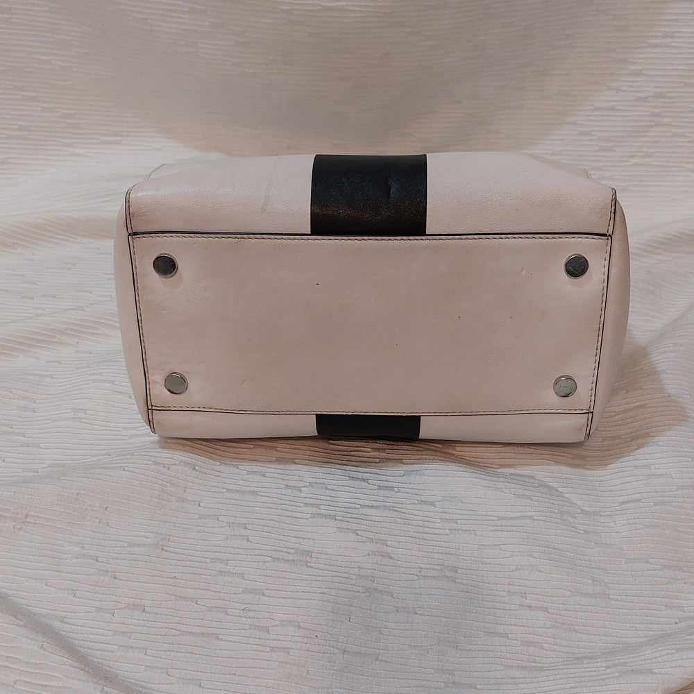 Michael Kors Ivory and Ebony Satchel - Picture 6 of 16